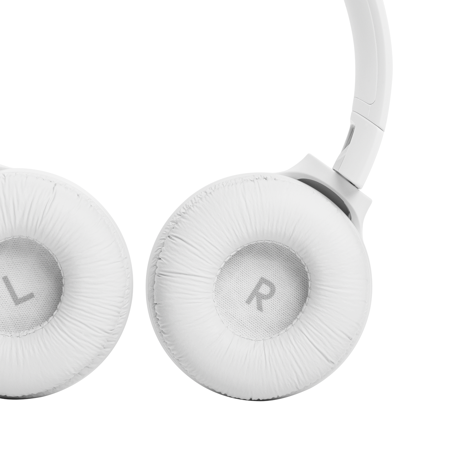JBL Tune 510BT - White - Wireless on-ear headphones - Detailshot 2